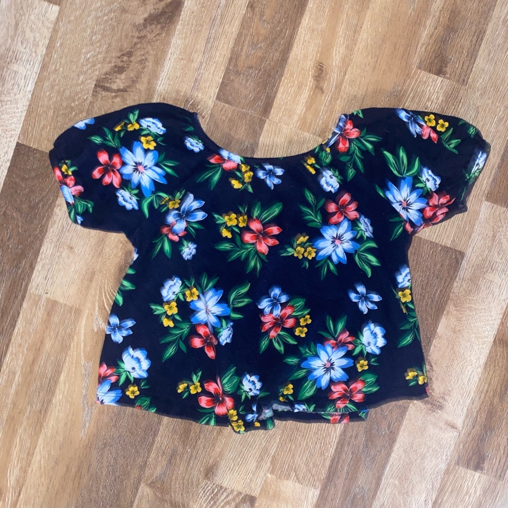 Old navy shirt